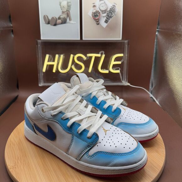 Jordan 1 Low SE University Blue Gradient (GS) Sz 6.5Y - Picture 1 of 10